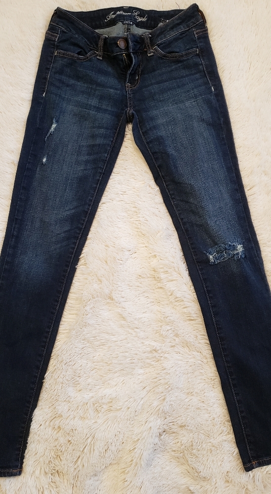 American eagle distressed skinny jeans